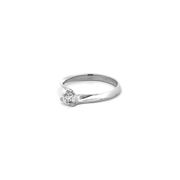 Nhẫn đính hôn bằng vàng trắng và zircon