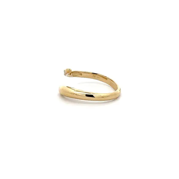 Nhẫn vàng đính đá zircon