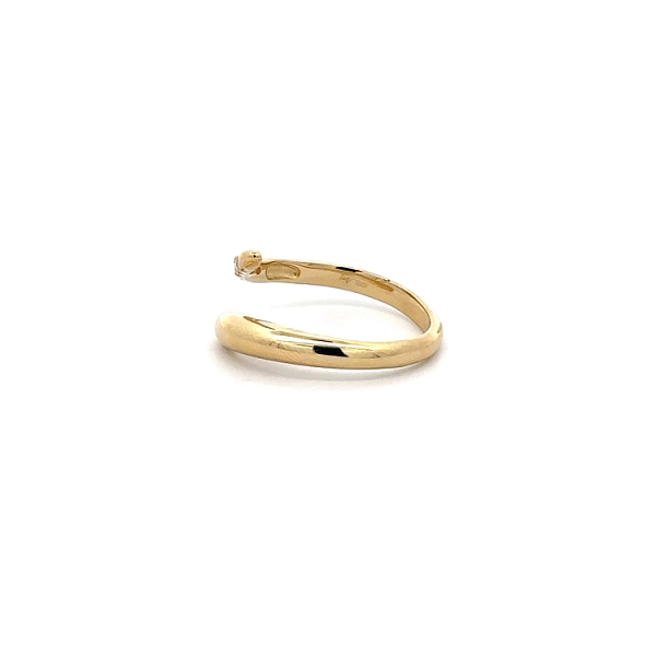 Nhẫn vàng đính đá zircon