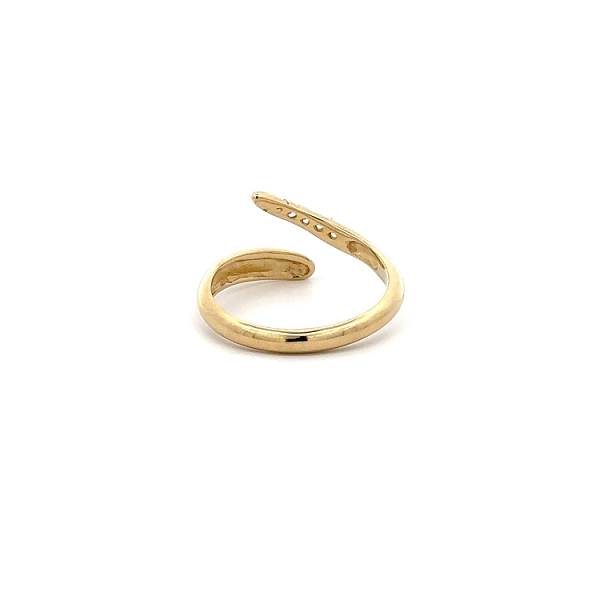 Nhẫn vàng đính đá zircon