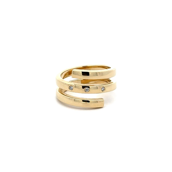 Nhẫn vàng đính đá zircon