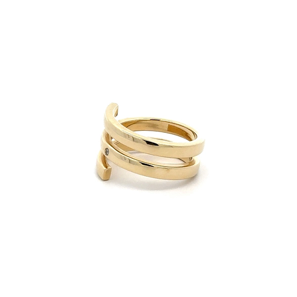 Nhẫn vàng đính đá zircon