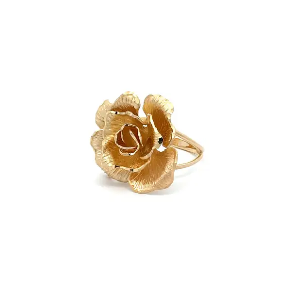 Nhẫn hình hoa hồng bằng vàng vàng - Sự tinh tế của thiên nhiên