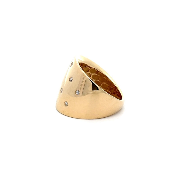 Nhẫn vàng đính đá zircon