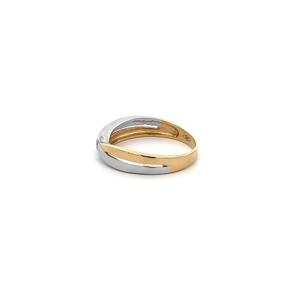 Nhẫn đính đá Zircon làm từ vàng kết hợp