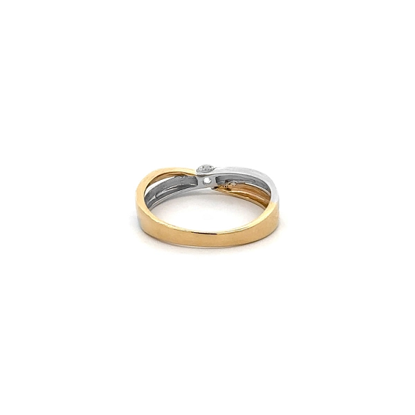 Nhẫn đính đá Zircon làm từ vàng kết hợp