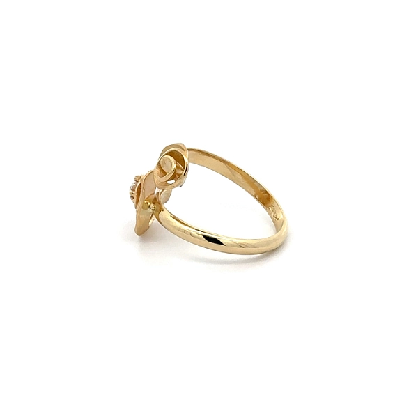 Hoa nhẫn vàng với đá zircon