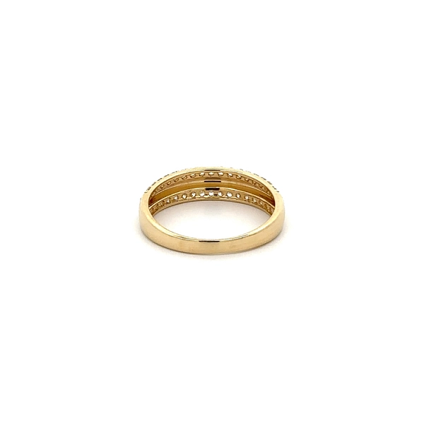 Nhẫn vàng đính đá zircon