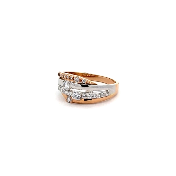Nhẫn kết hợp vàng và zirconia