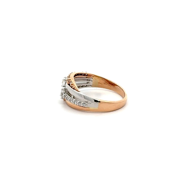 Nhẫn kết hợp vàng và zirconia