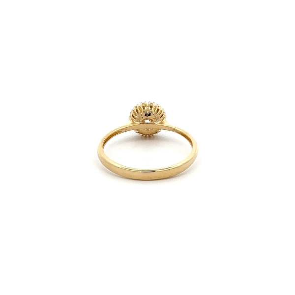 Nhẫn vàng đính đá zircon