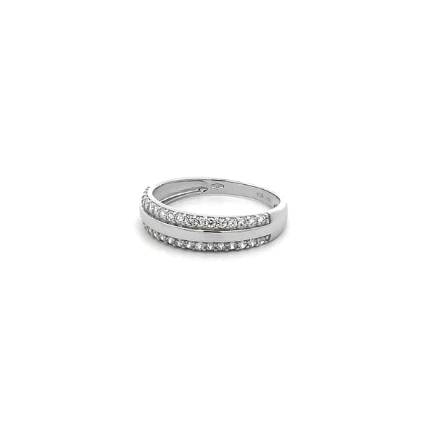 Nhẫn vàng trắng đính đá zircon trắng