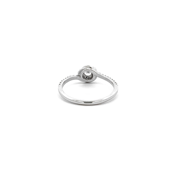 Nhẫn vàng trắng đính đá zircon trắng