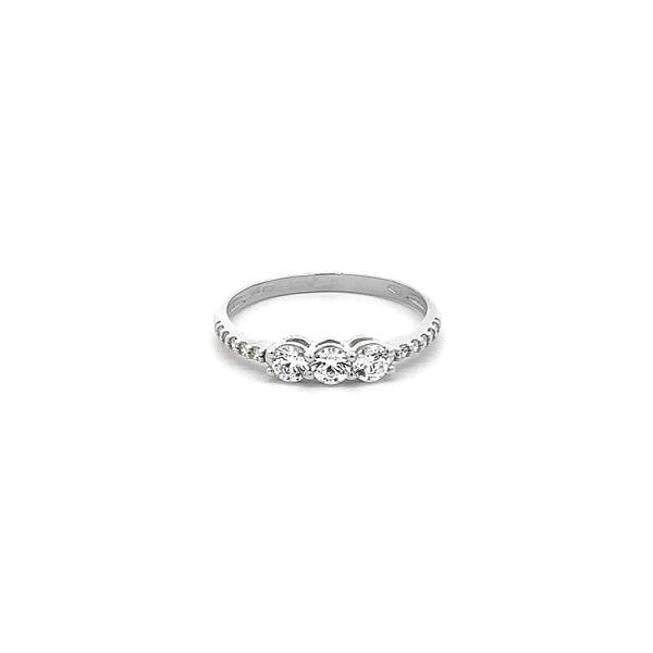 Nhẫn vàng trắng đính đá zircon trắng
