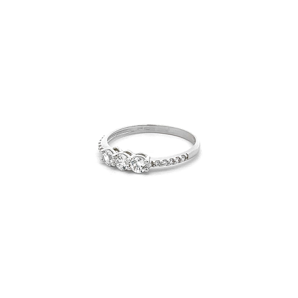Nhẫn vàng trắng đính đá zircon trắng