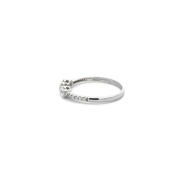 Nhẫn vàng trắng đính đá zircon trắng