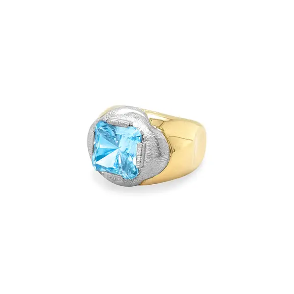 Nhẫn vàng đính đá xanh