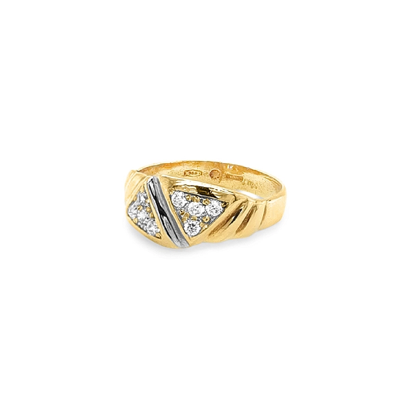 Nhẫn vàng đính đá zircon