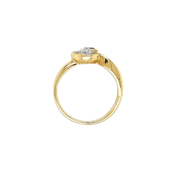Nhẫn vàng cao cấp gắn topaz xanh hình trái tim và zircon