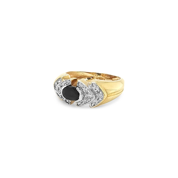 Nhẫn vàng đính đá zircon