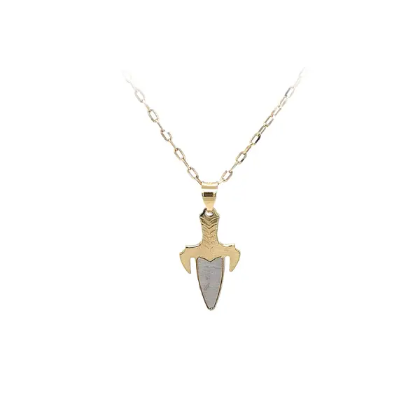 Dao găm dạng dây chuyền làm từ vàng kết hợp