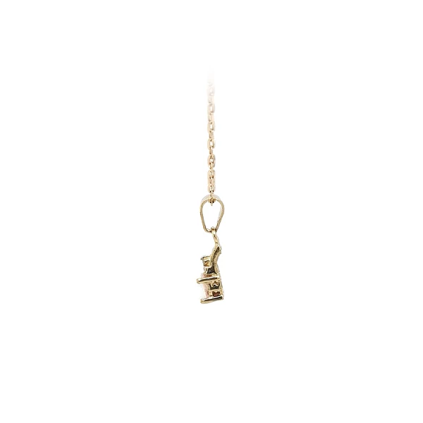 Mặt dây chuyền vàng đính đá opal