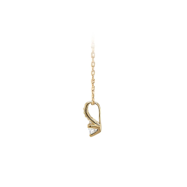 Mặt dây chuyền vàng đính đá zircon