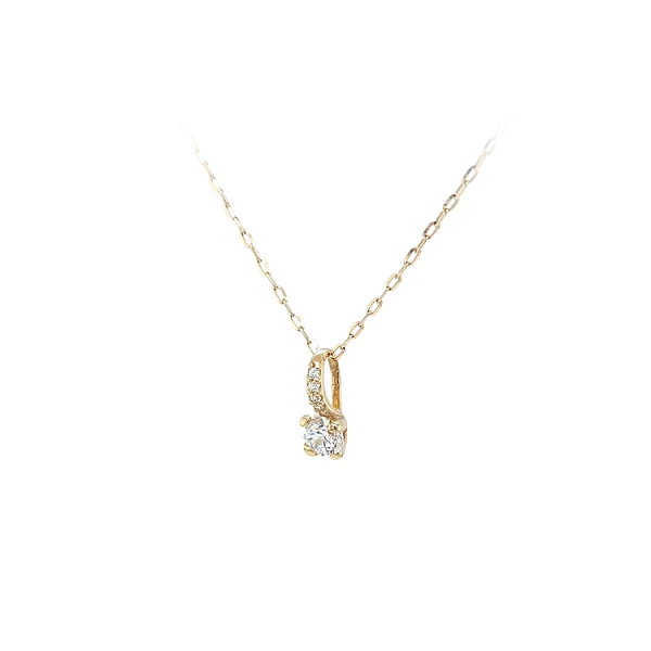 Mặt dây chuyền vàng đính đá zircon