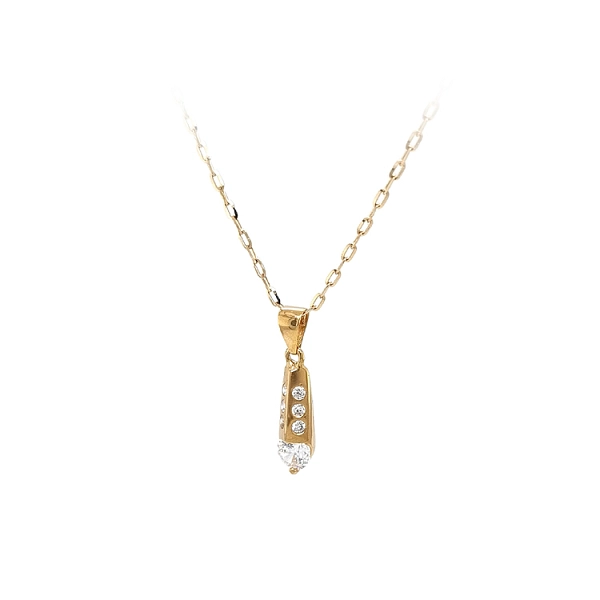 Mặt dây chuyền vàng đính đá zircon