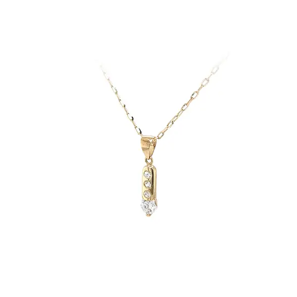 Mặt dây chuyền vàng đính đá zircon