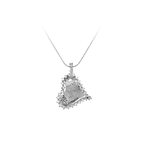 Mặt dây chuyền hình trái tim với đá zircon trắng vàng