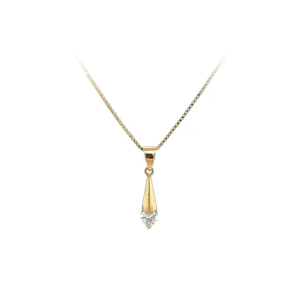 Mặt dây chuyền vàng đính đá zircon