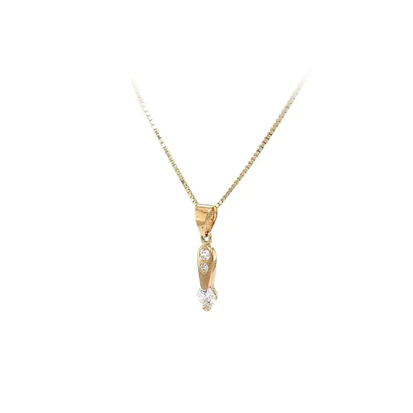 Mặt dây chuyền vàng đính đá zircon