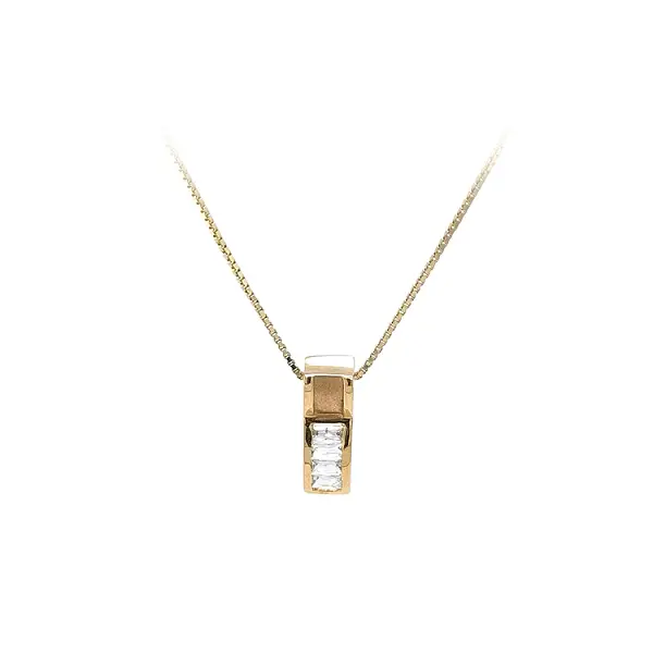 Mặt dây chuyền vàng đính đá zircon