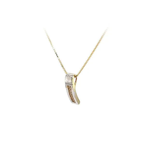 Mặt dây chuyền làm từ vàng kết hợp