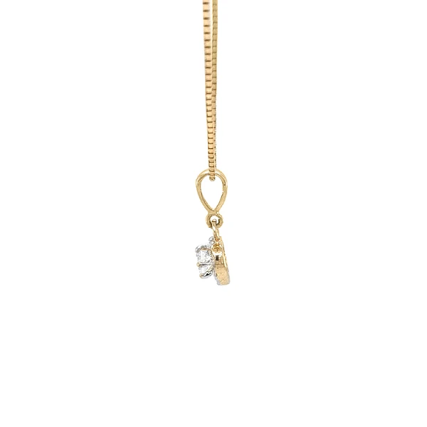 Mặt dây chuyền hình trái tim bằng vàng đính đá zircon