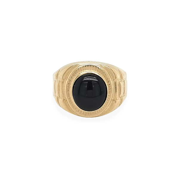 Nhẫn vàng đính đá onyx