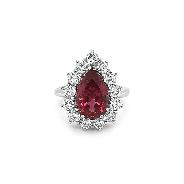 Nhẫn vàng đính đá spinel đỏ và kim cương