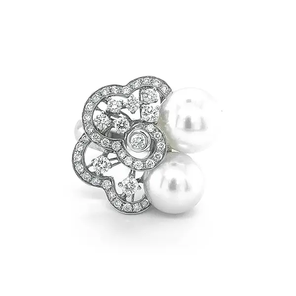 Nhẫn vàng đính ngọc trai tự nhiên và kim cương