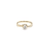 Nhẫn đính hôn bằng vàng với đá zircon