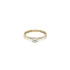 Nhẫn đính hôn bằng vàng với đá zircon