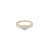 Nhẫn đính hôn bằng vàng với đá zircon