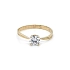 Nhẫn đính hôn bằng vàng với đá zircon