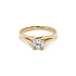 Nhẫn đính hôn bằng vàng với đá zircon