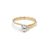 Nhẫn đính hôn bằng vàng với đá zircon