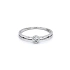 Nhẫn đính hôn bằng vàng trắng và zircon