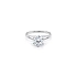 Nhẫn đính hôn bằng vàng trắng và zircon