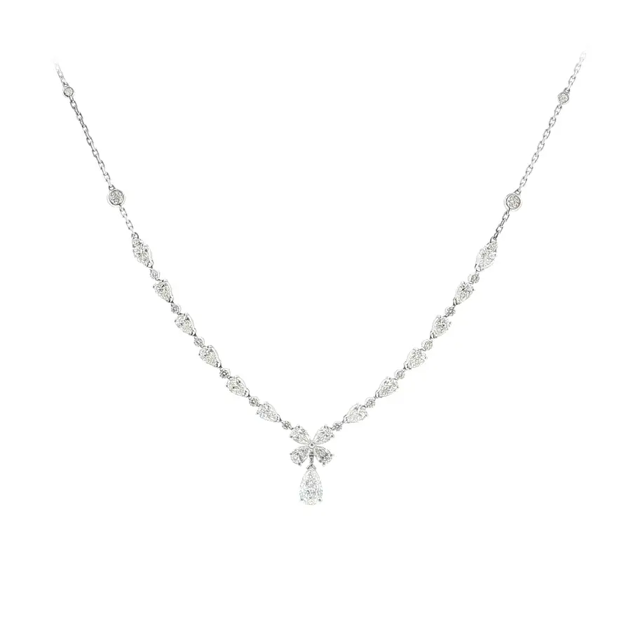 Vòng cổ vàng đính kim cương