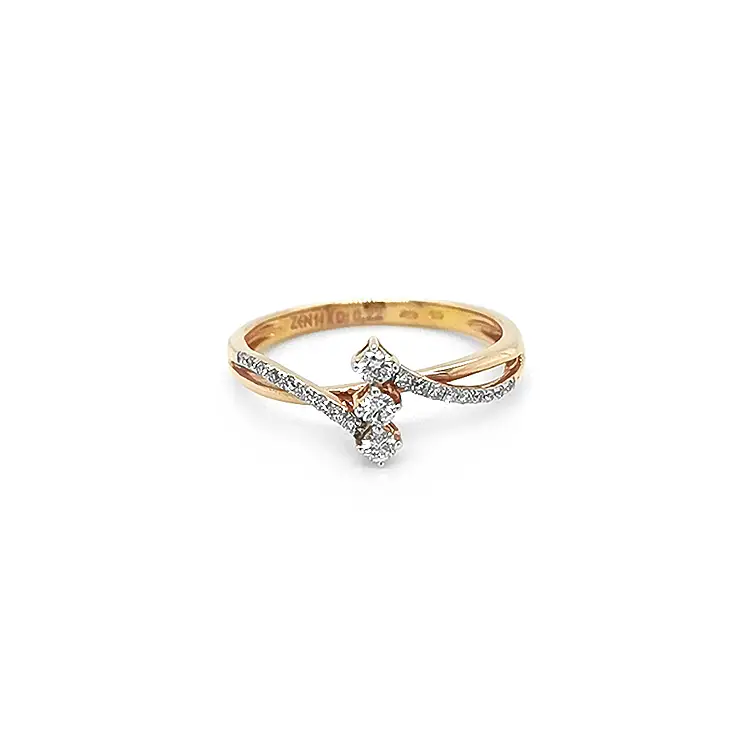 Nhẫn vàng đính kim cương