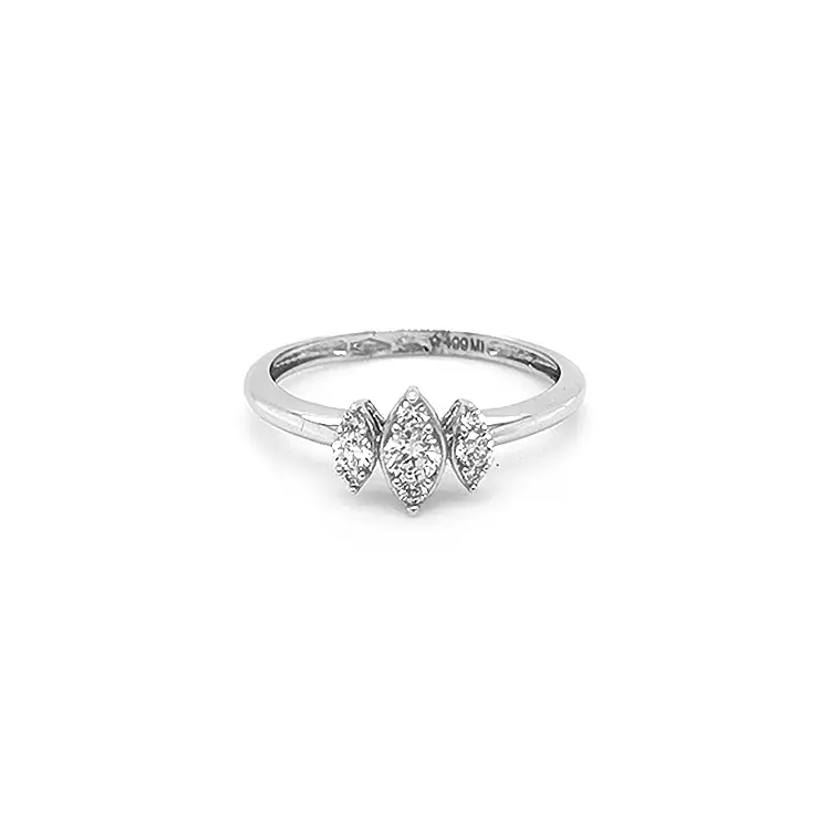 Nhẫn vàng đính kim cương